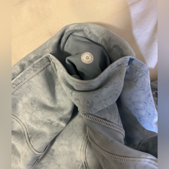 Lululemon Fast and Free HR Shorts light blue 10” Size 0 - Picture 3 of 5